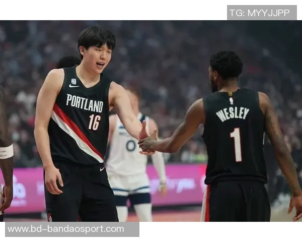 杨瀚森连续五场比赛表现出色四场出场时间超十分钟分享赛场精彩瞬间